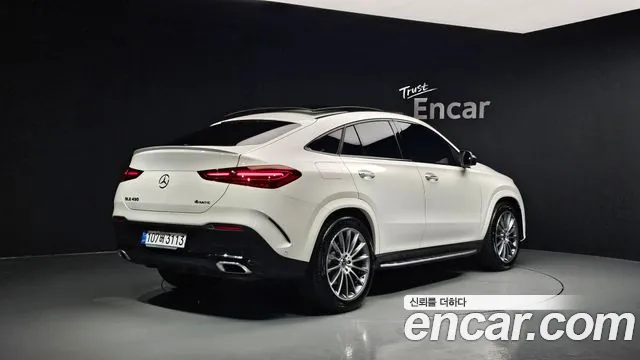 Mercedes-Benz GLE-Class — Фото автомобиля 2