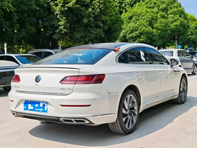 Volkswagen CC — Фото автомобиля 3
