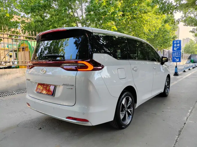 GAC Trumpchi M6 — Фото автомобиля 4