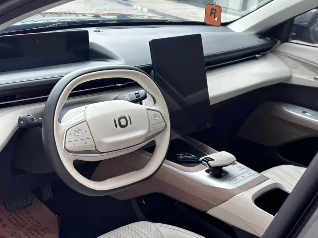 Changan Qiyuan A05 — Фото автомобиля 5