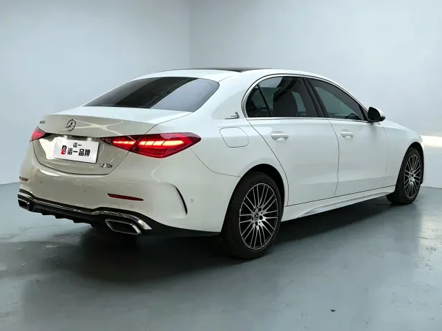 Mercedes-Benz C-Class — Фото автомобиля 3