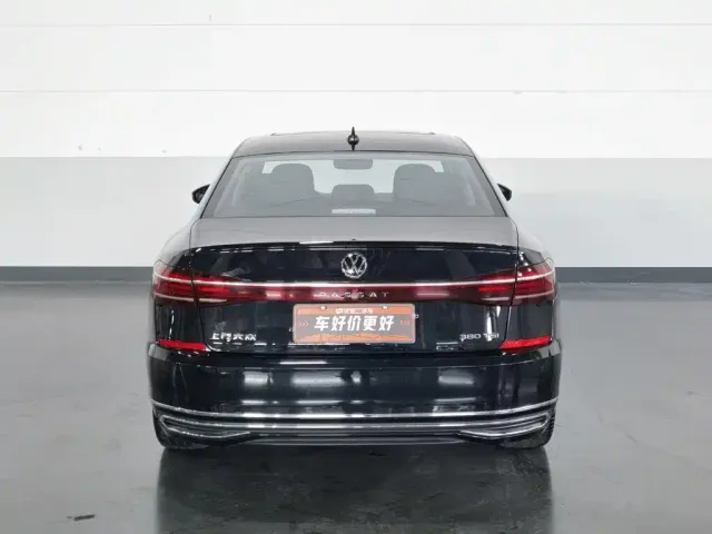 Volkswagen Passat — Фото автомобиля 4