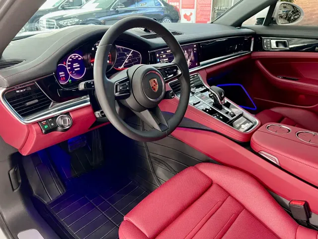 Porsche Panamera — Фото автомобиля 8