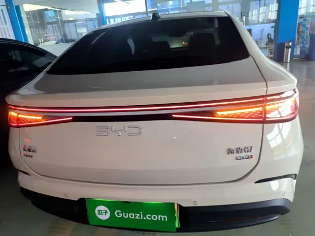 BYD Seal 07 DM-i — Фото автомобиля 5