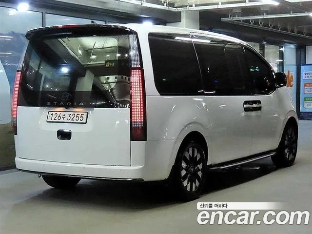 Hyundai Staria — Фото автомобиля 2