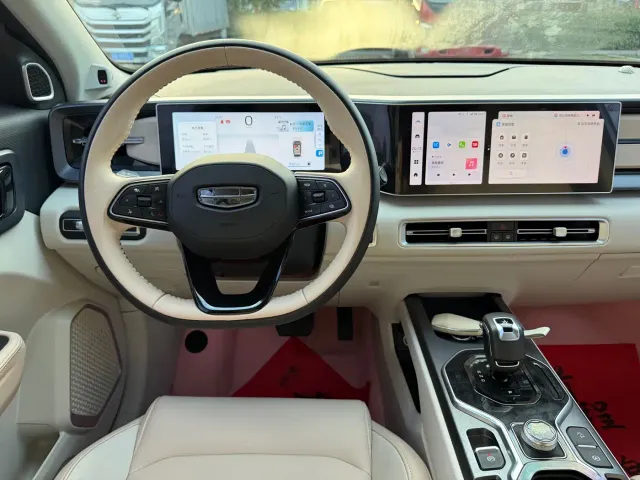 Geely ICON — Фото автомобиля 5