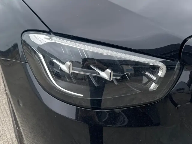 Mercedes-Benz E-Class — Фото автомобиля 5