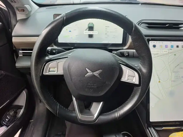 Xpeng P5 — Фото автомобиля 10