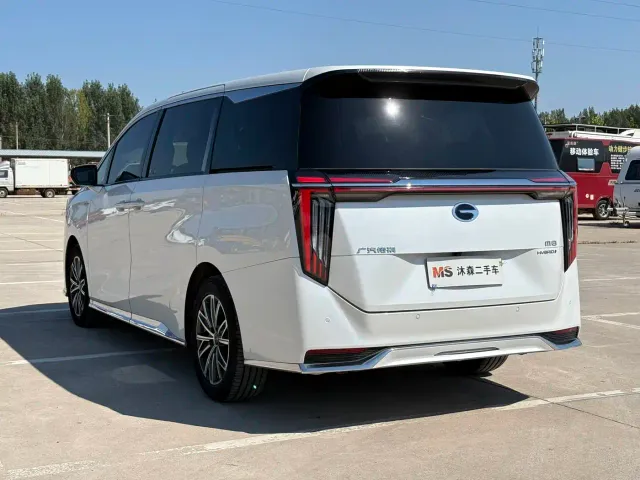 GAC Trumpchi M8 — Фото автомобиля 6