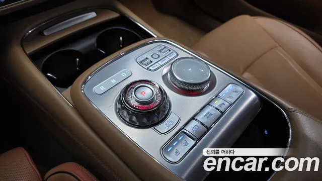 Genesis G90 Бензин 3.5 турбо AWD — Фото автомобиля 9