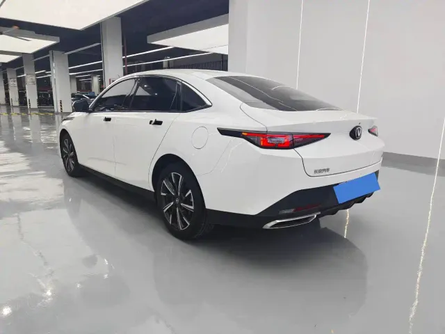 Changan Eado — Фото автомобиля 6