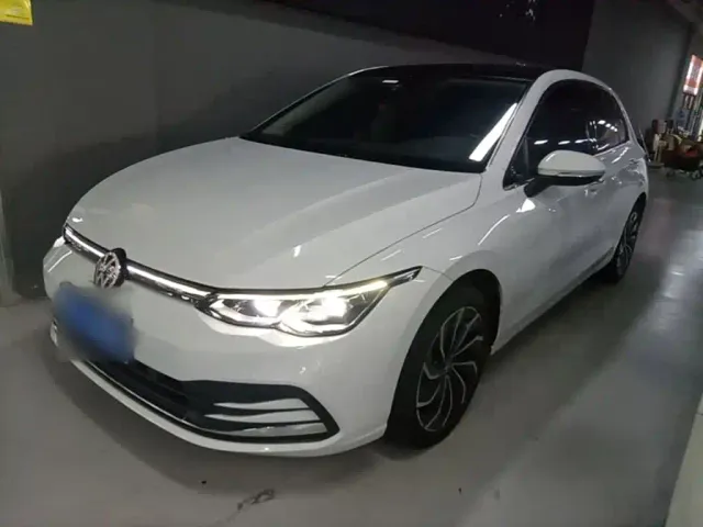 Фотография автомобиля — Volkswagen Golf