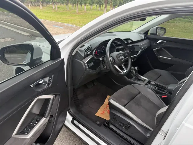 Audi Q3 — Фото автомобиля 8