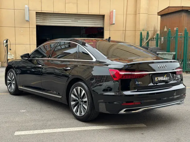 Audi A6L — Фото автомобиля 13