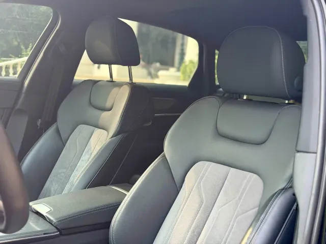 Audi A6L — Фото автомобиля 10