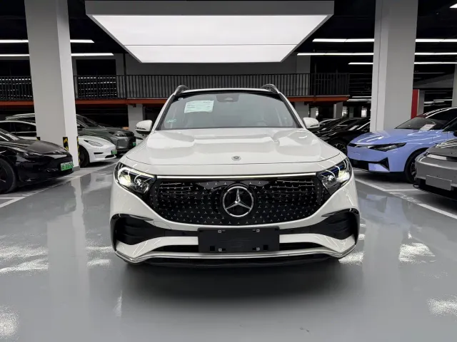 Mercedes-Benz EQB — Фото автомобиля 2
