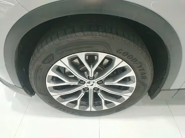 Nio EC6 — Фото автомобиля 22
