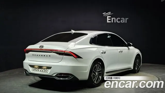 Hyundai Grandeur Новый Grandeur IG — Фото автомобиля 2
