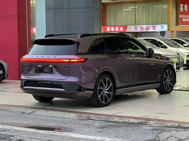 Xpeng G9 — Фото автомобиля 5