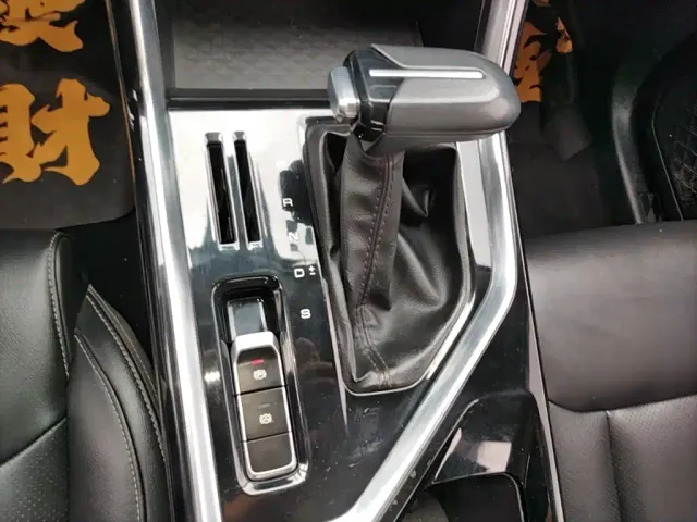 Wuling Asta — Фото автомобиля 13