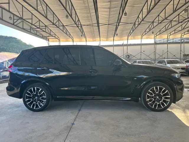 BMW X5 — Фото автомобиля 4