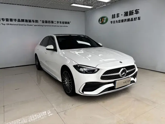 Mercedes-Benz C-Class — Фото автомобиля 4