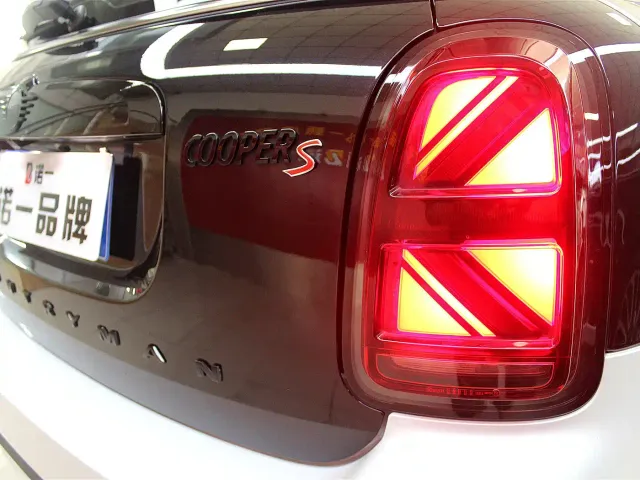 MINI MINI COUNTRYMAN 2023 2.0T COOPER S ALL4 Blank Space Special Edition — Фото автомобиля 18