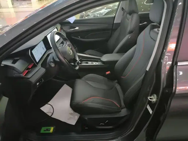 Geely Binrui — Фото автомобиля 14
