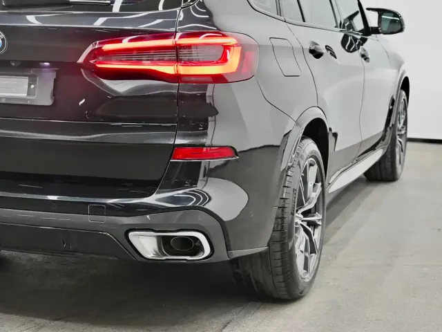 BMW X5 — Фото автомобиля 7