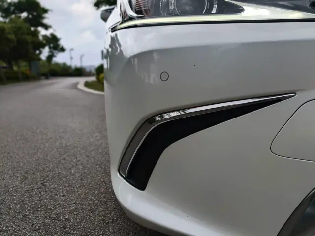 Lexus ES — Фото автомобиля 30