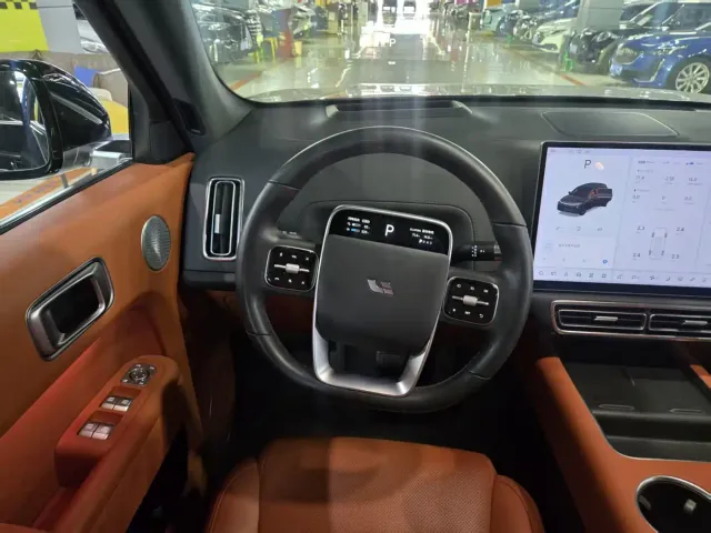 Li Auto L7 — Фото автомобиля 6