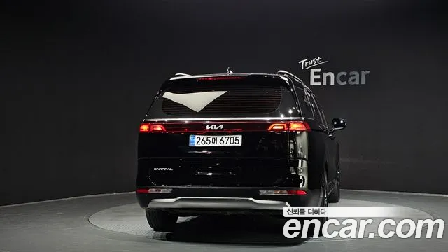 Kia Canival Carnival 4 поколение Бензин 9 мест Signature — Фото автомобиля 3