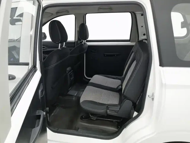 Wuling Hongguang — Фото автомобиля 15