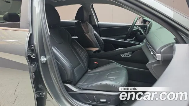 Hyundai Avante CN7 — Фото автомобиля 18