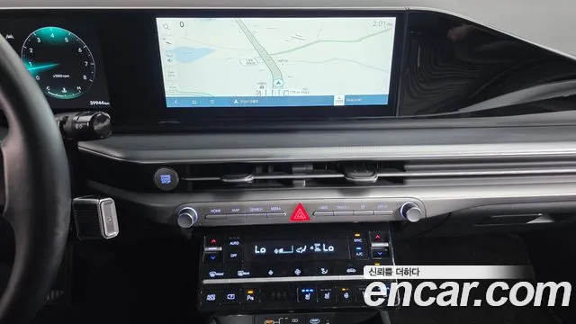 Hyundai Grandeur GN7 — Фото автомобиля 14