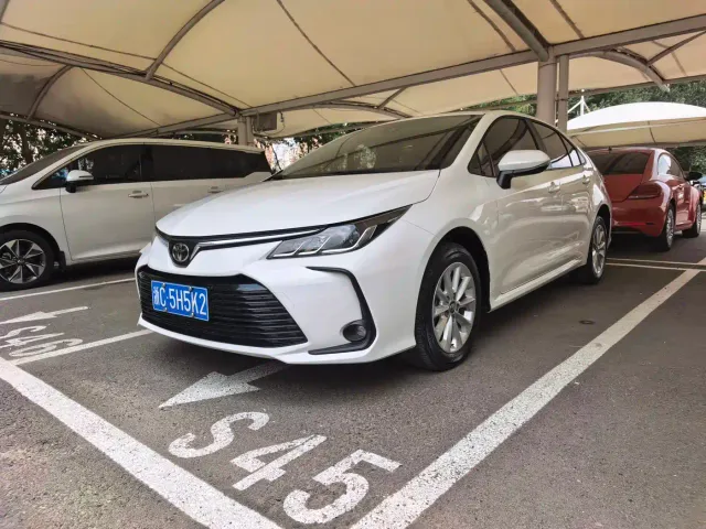 Фотография автомобиля — Toyota Corolla