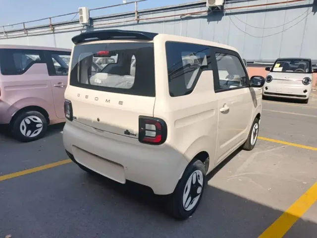 Geely Panda — Фото автомобиля 6
