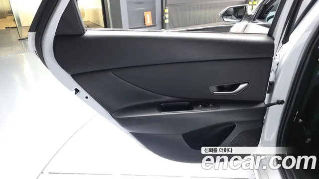 Hyundai Avante CN7 — Фото автомобиля 14