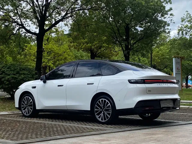 Leapmotor B01 — Фото автомобиля 20