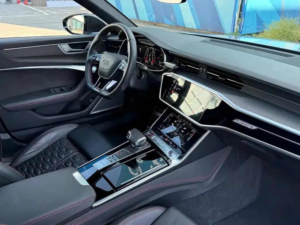 Audi Audi RS 6 2022 RS 6 4.0T Avant — Фото автомобиля 26