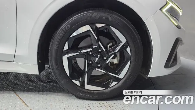 Kia K5 Новый K5 3 поколение 2.0 LPi(Для проката) — Фото автомобиля 20