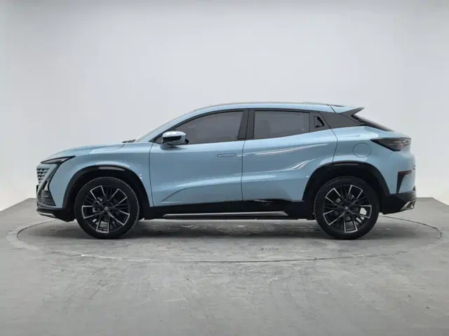 Changan UNI-T — Фото автомобиля 2