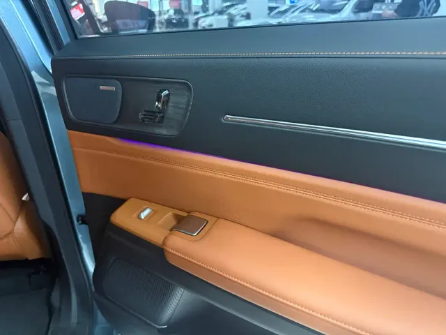 Jetour X70L — Фото автомобиля 6
