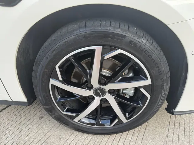BYD Seal 07 DM-i — Фото автомобиля 10