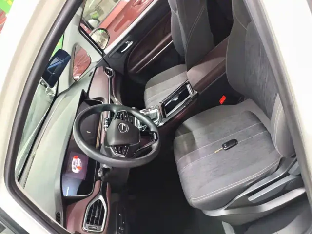 GAC Trumpchi M6 — Фото автомобиля 14