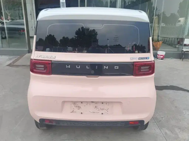 Wuling Hongguang Mini EV — Фото автомобиля 5