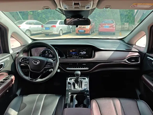 GAC Trumpchi M6 — Фото автомобиля 13