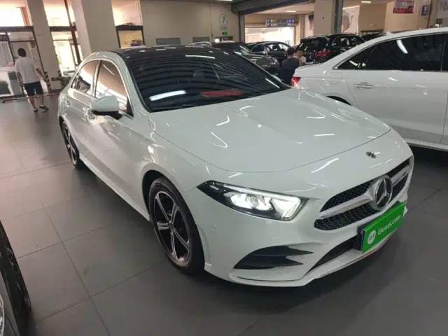 Mercedes-Benz A-Class — Фото автомобиля 3