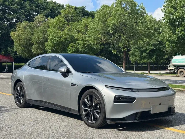 Xpeng P7 — Фото автомобиля 3