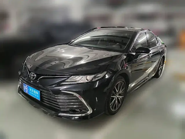 Фотография автомобиля — Toyota Camry
